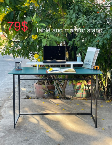 Table set with monitor stand