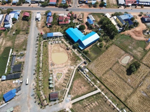 ដីឡូត៍កំពត(ដូរឡាន)ក៏បាន