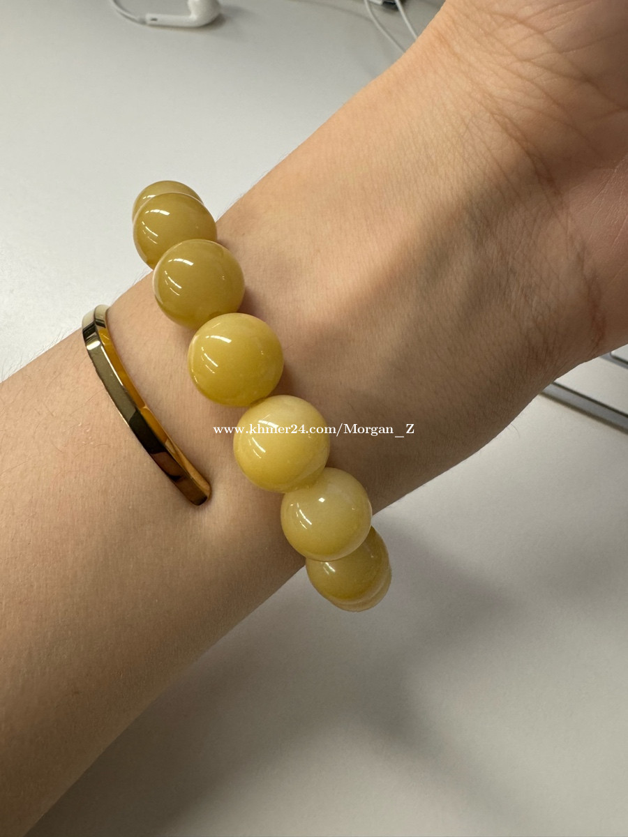 Joseph Brooks Bodhi Seed Bead Bracelet with Gold Tiger's Eye | Quadrum -  Quadrum Gallery