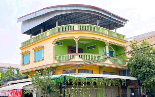 ជួលផ្ទះ