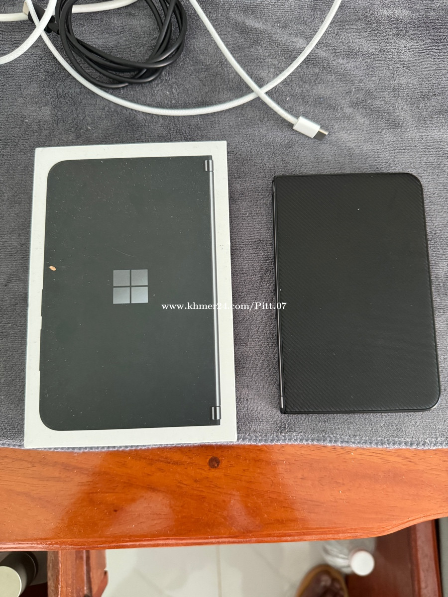 Microsoft surface duo 256G price $1000.00 in Chak Angrae Kraom