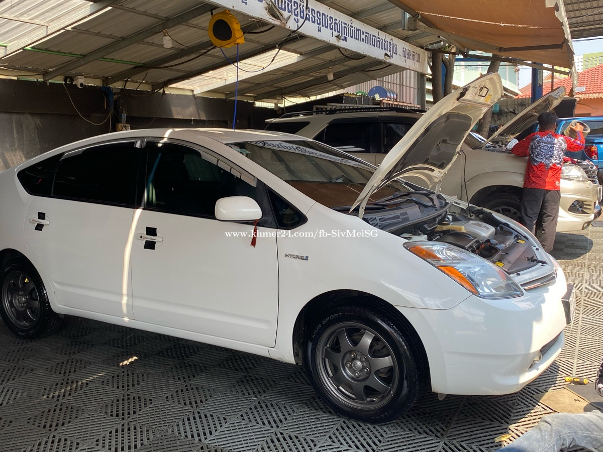 Prius 07 Full Turing Price $11000.00 In Stueng Mean Chey 3, Cambodia 