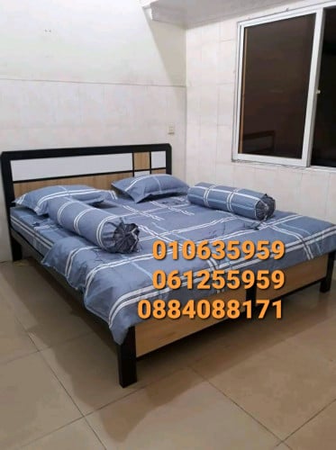 ឈុតគ្រែក្បាលឈើ 1.8ម