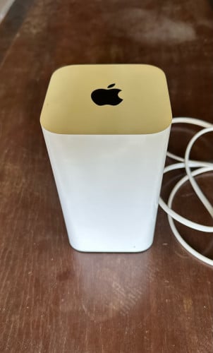 Apple AirPort Extreme Router