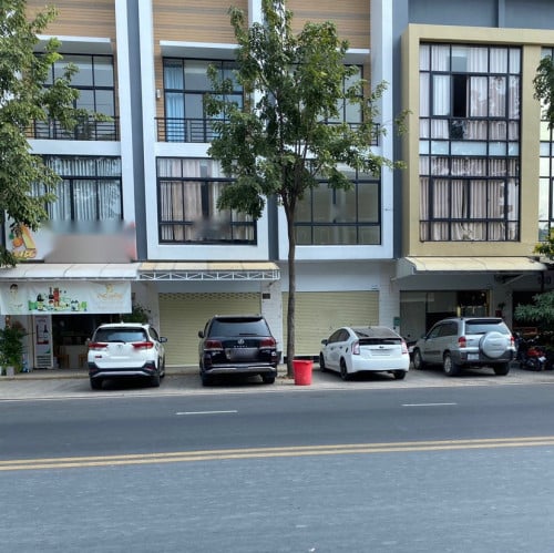 Shophouse for rent in peng hout berng snao $850 per month🌲