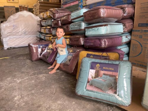 ឈុតកម្រាលពូក មានច្រើនពណ៌ ខ្នាត 1,8ម