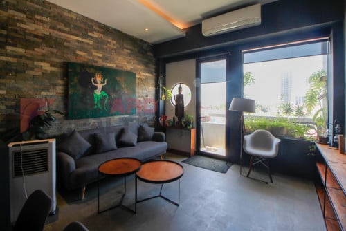 1 Bedroom apartment with spa swimming pool available for rent in Tonle Bassac Area.