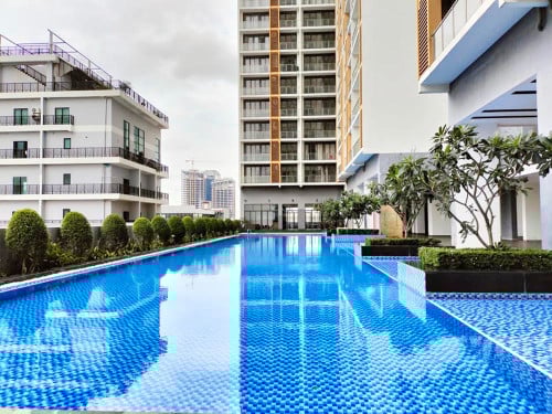 Modern condo one bedrooms with gym and pool for rent nearby Olympia mall