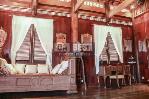 4 Bedroom Villa With Swimming Pool And Garden For Rent In Siem Reap