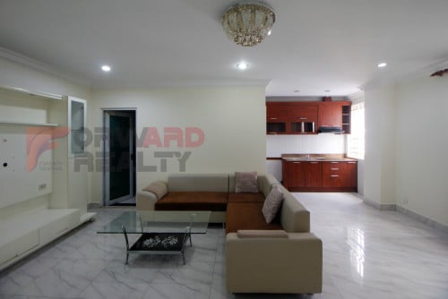 2 Bedrooms apartment with gym available for rent in Russian Market Area