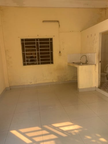 បន្ទប់​ជួល