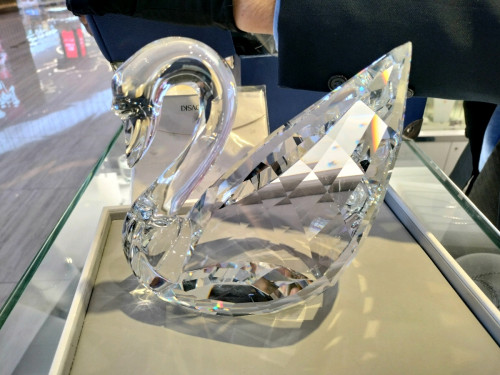 Swarovski Crystal Swan Maxi. Made In AUSTRIA. Very rare  piece. Great for display or investment.