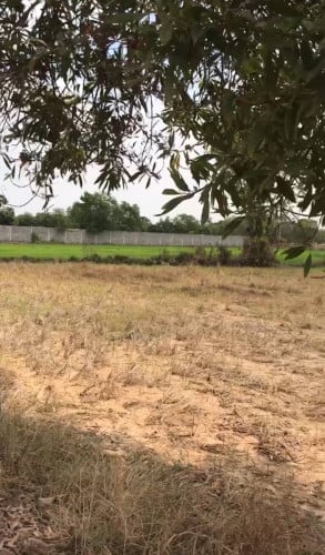 ទីតាំងដីមានសក្តានុពល(ជិតព្រលានយន្តហោះថ្មី)ចរចារបាន