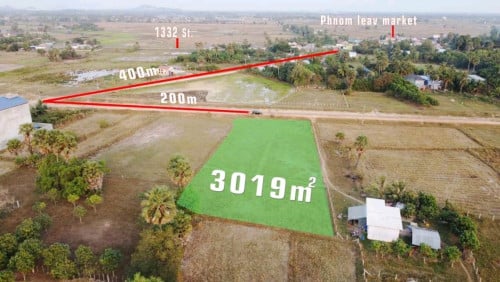 ដីលក់នៅភូមិភ្នំលាវឃុំពង់ទឹកស្រុកដំណាក់ចង្អើរខេត្តកែប