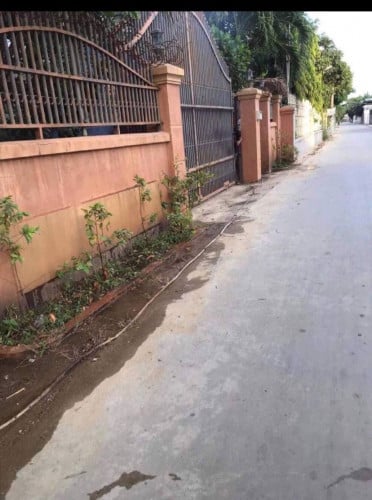 ដីភូមិលក់ (ចរចារបាន)