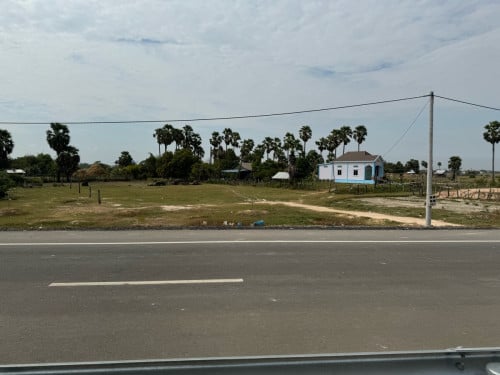 ដីជាប់ថ្នល់ជាតិលេខ5 តំលៃក្រោមទីផ្សារ (ម្ចាស់ផ្ទាល់)