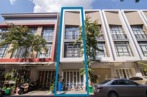 Shop house Borey Peng Horut Beong Snor