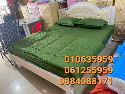 ឈុតគ្រែចំនិតព្រះខែ 1.8ម*2.0ម