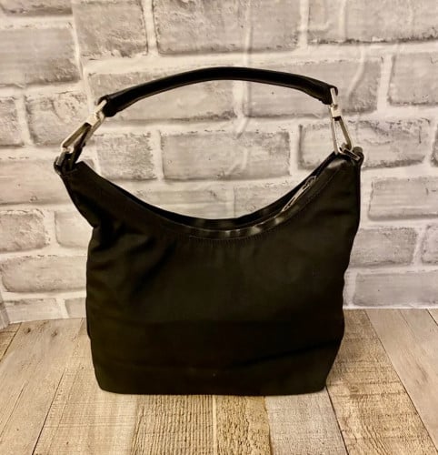 GUCCI BLACK NYLON w/ Leather Trim Shoulder Bag Hobo Serial 40$