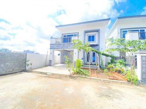 出售: $75,000 (可议价) 或 出租: $400/月。/House for sale: $75,000 .