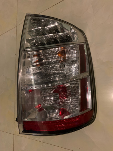 ចង្គៀងក្រោយខាងស្តាំ Prius 2007