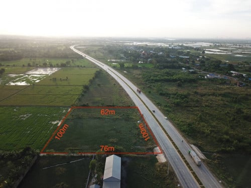 Land for Sale ដីលក់បន្ទាន់ ជាប់ក្រវ៉ាត់ក្រុងទី៣