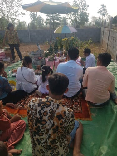 មានទទួលសាងសង់គ្រប់ប្រភេទនិងតម្លៃសំរម្មណ៍