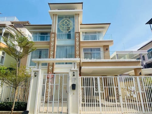 វីឡា​​ឃ្វីនសម្រាប់​លជួល ទីតាំង​បុរីអ័រគីដេវីឡា​