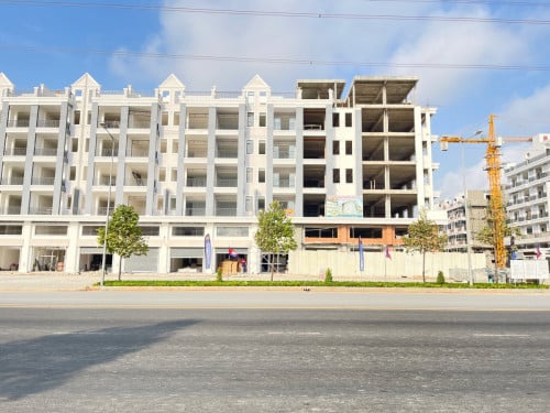 Shophouse for Rent Along Hun Sen Boulevard