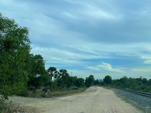 ដីកែងលក់ជាប់ផ្លូវ ៦០ម ភ្នំតាម៉ៅ