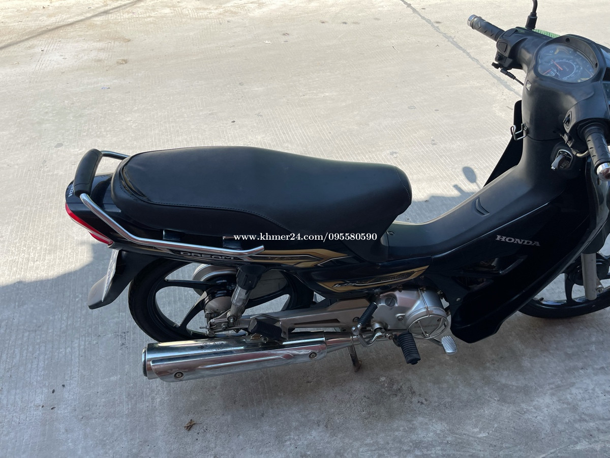 Honda dream for sale Price 1350.00 in Chbar Ampov Pir, Cambodia Kim