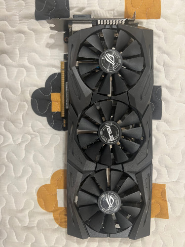 Asus GTX1070 Strix 8gb