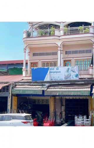 ផ្ទះ​សម្រាប់​លក់​2ល្វែង​ជាប់គ្នា​​ លើផ្លូវលេខ271 ក្បែរធនាគារអេស៊ីលីដាផ្សារដើមថ្កូវ មួយល្វែង449000$