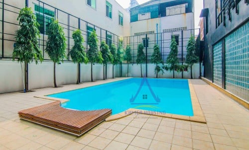 Modern apartment one bedroom with pool for rent at BKK1