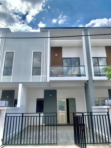 ផ្ទះសម្រាប់ជួល - House for rent - 房屋出租