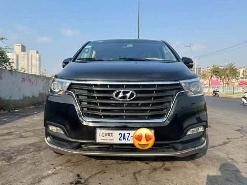 Hyundai H1 2019 ហ្វូល
