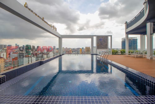 2 Bedrooms apartment with swimming pool and gym available for rent in Russian Market Area