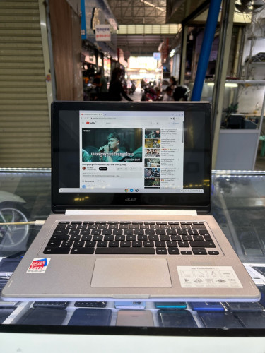 I want to sell Laptop Table model Acer Chromebook