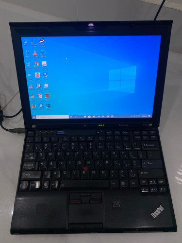 Lenovo X201 សិស្សថ្នាក់ដំបូង