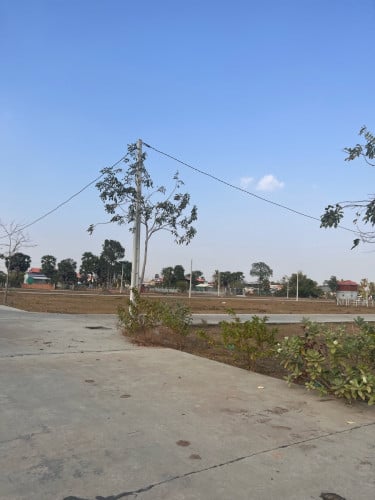 29000$ តម្លៃលក់ដាច់ នាងខ្ញុំមានដីលក់ ទំហំ10mx27.3m  (ខ្ញុំជាម្ចាស់ផ្ទាល់)