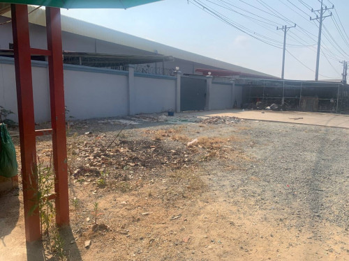 ដីសម្រាប់លក់/ Land for Saleទីតាំង៖លើផ្លូវជាតិលេខ51,Property Code: VBRE01382