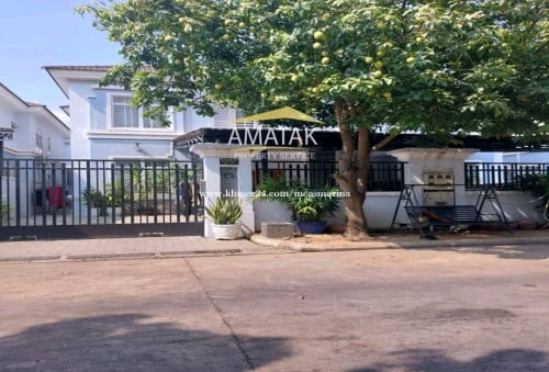 Twin Villa សម្រាប់លក់