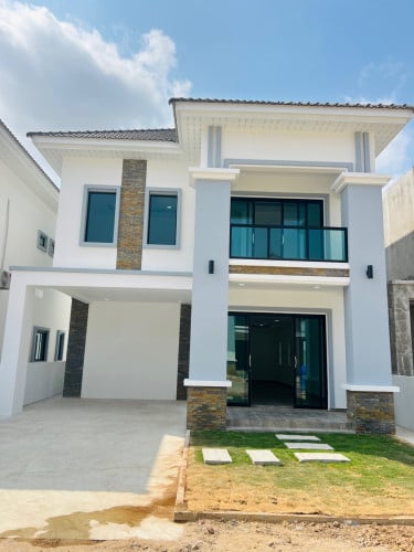 ផ្ទះ​សាងសងរួច100% ប្រភេទ​វីឡា​ទោល​ តម្លៃ​ពិសេស​ក្រោម​ទីផ្សារ​