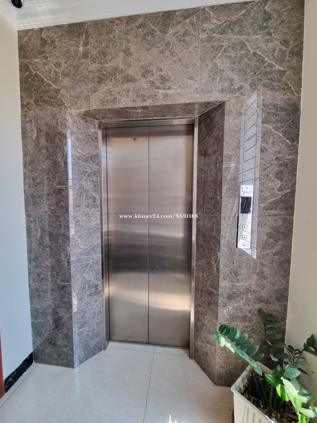 Apartment for rent with elevator near Western University Toul Kork