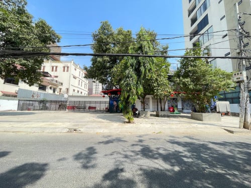 Land for Sale in Prime Location Bkk1