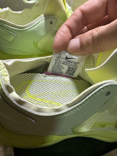 Nike Zoom Double Stacked Barely Volt ស្អាតខ្លាំង Size 37.5 កម្រមាន