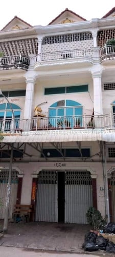 ផ្ទះល្វែងសំរាប់លក់