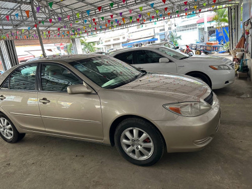 Camry XLE 2002