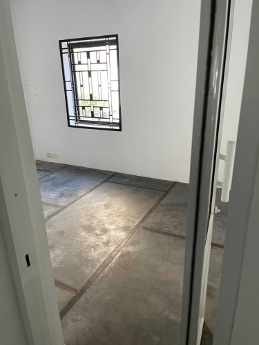 Shop-Office-Showroom-Coffee Shop For Rent Near Independent MonumentSize: 14x25m, 02 Floors, 3,800$