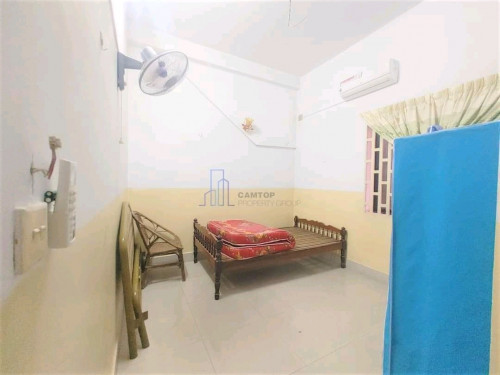 2 Bedrooms 1st floor flat for rent in Touk Kork area is available now